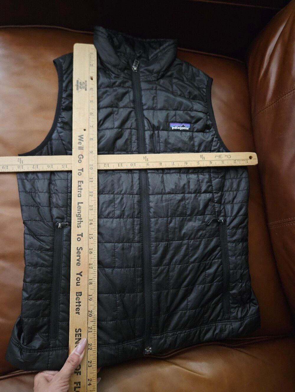 Patagonia Women's Black Quilted Insulated Full Zip Vest Size Small - Picture 8 of 8